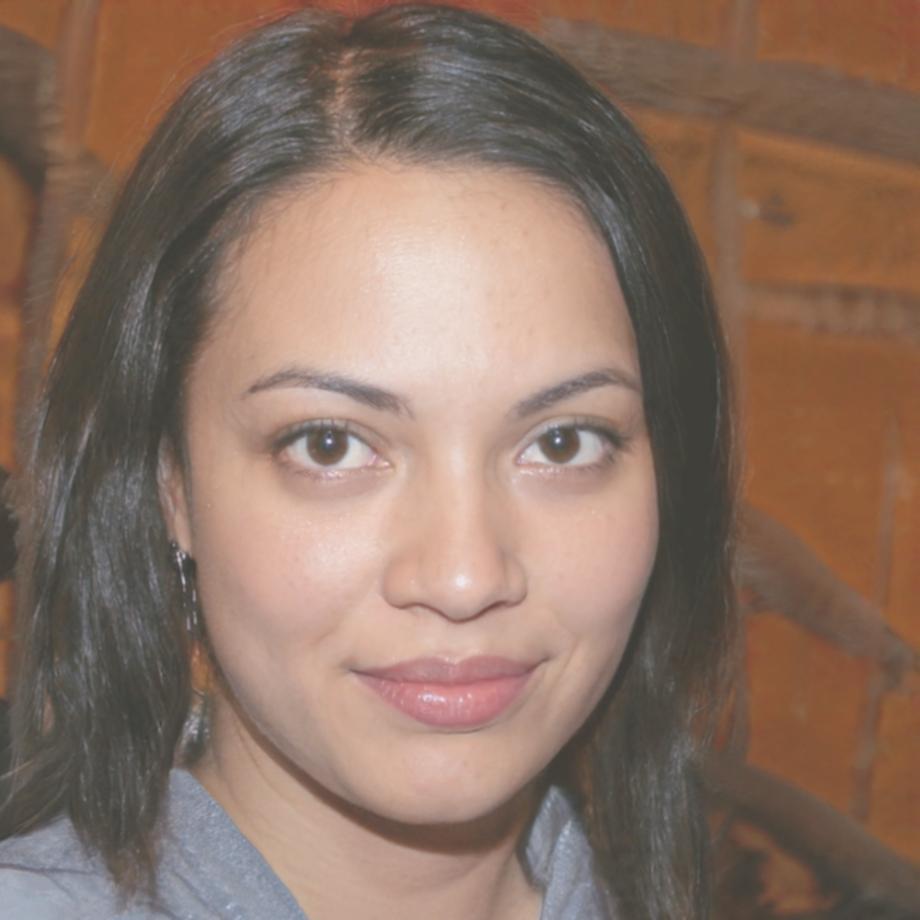 Ritratto di Chiara Fontana, esperta di fotografia commerciale